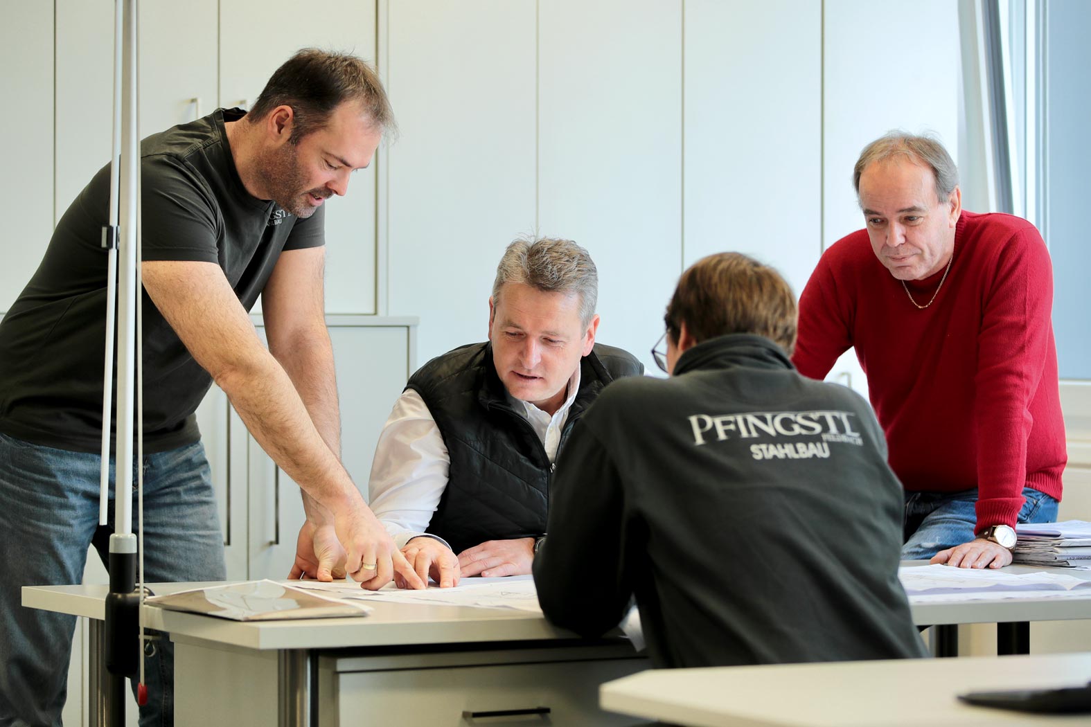 Pfingstl Stahlbau Metallbau Feldbach Steiermark Österreich Hallenbau Hallensanierung 3D-Planung Lehrlingsausbildung